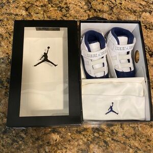 Jordan 11 retro gift pack shoe size 4c